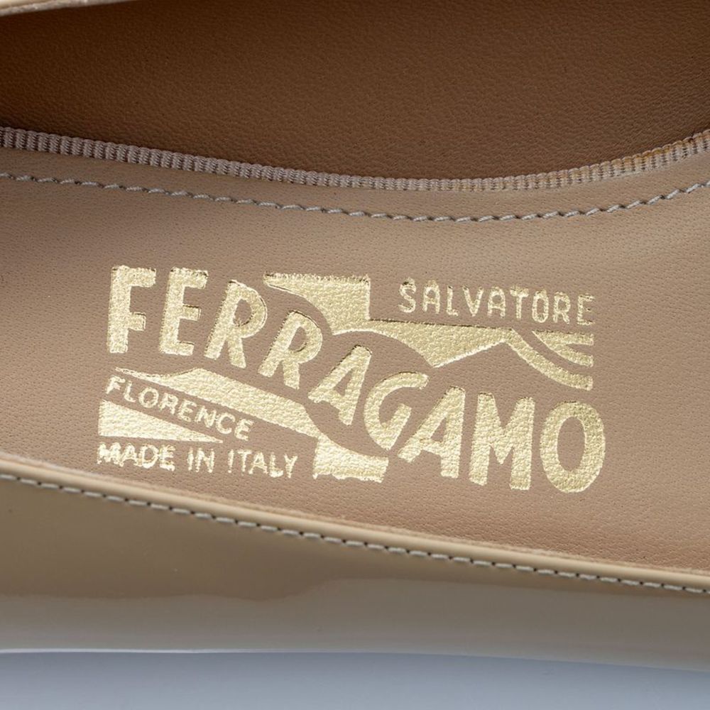 Salvatore Ferragamo Patent Leather Vara Ballet Flats - Size 8 / 38 - Picture 7 of 8